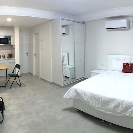 Coral Studio Vacation Apartment Ейлат Екстериор снимка