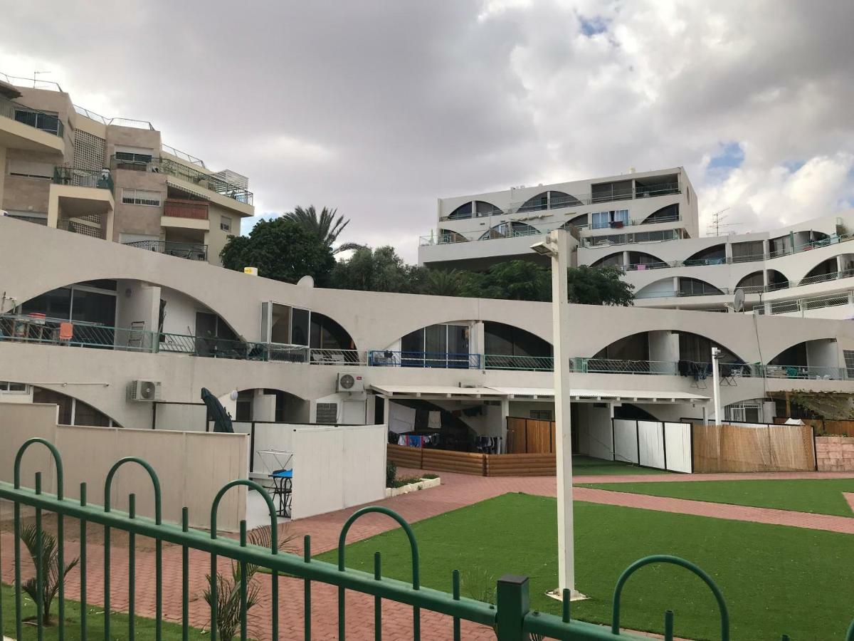 Coral Studio Vacation Apartment Ейлат Екстериор снимка