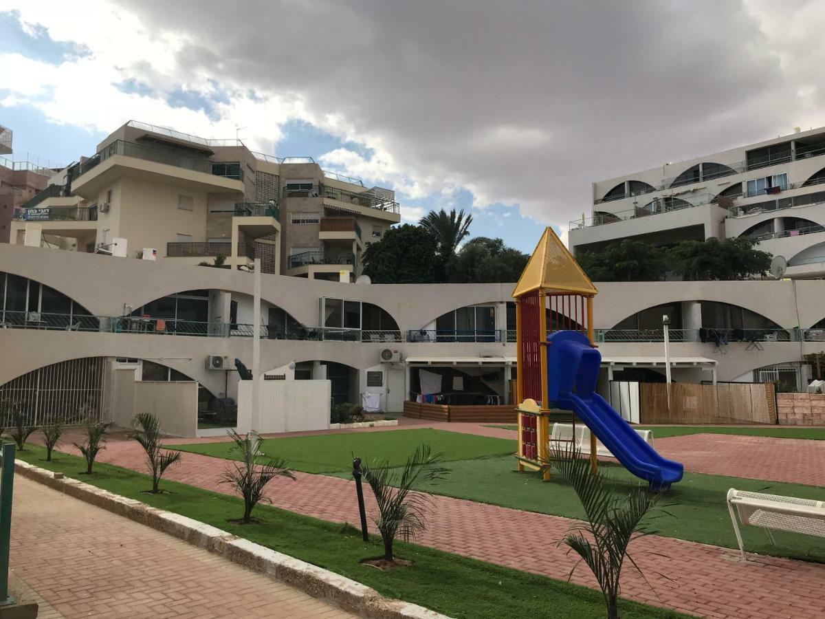 Coral Studio Vacation Apartment Ейлат Екстериор снимка
